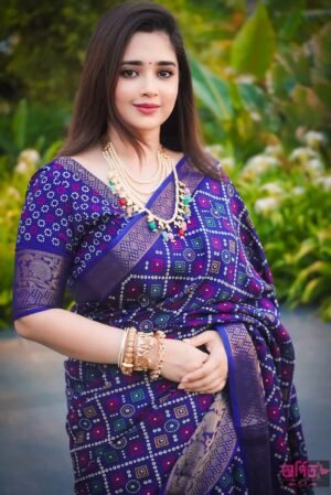 প্রিমিয়াম সফ্ট সিল্ক শাড়ী + ব্লাউজ পিস [Code #225]